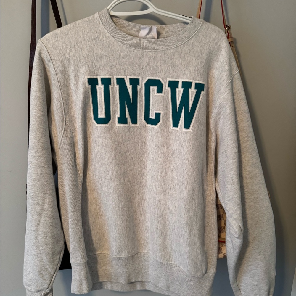 Uncw champion crewneck